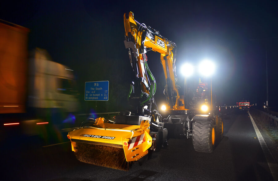 快速鏟除公路坑洞！JCB坑洞修補神器PotholePro